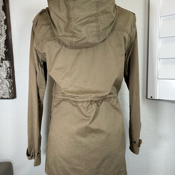 Women's Army Green Utility Jacket - Picture 4 of 14